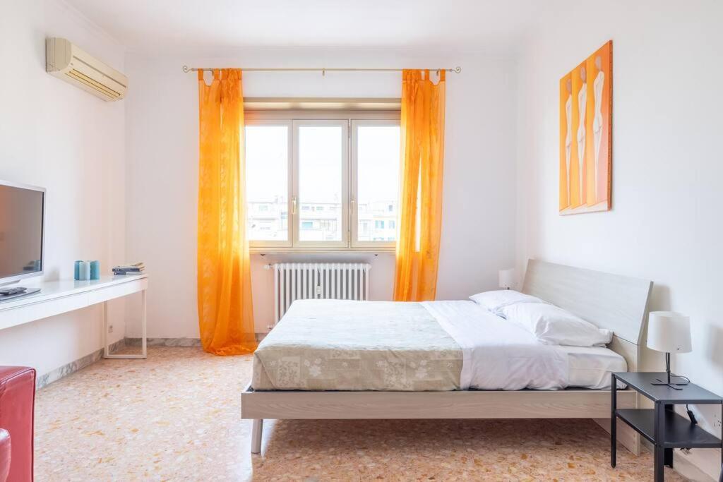 Ambra'S Bright Apartment Рим Экстерьер фото
